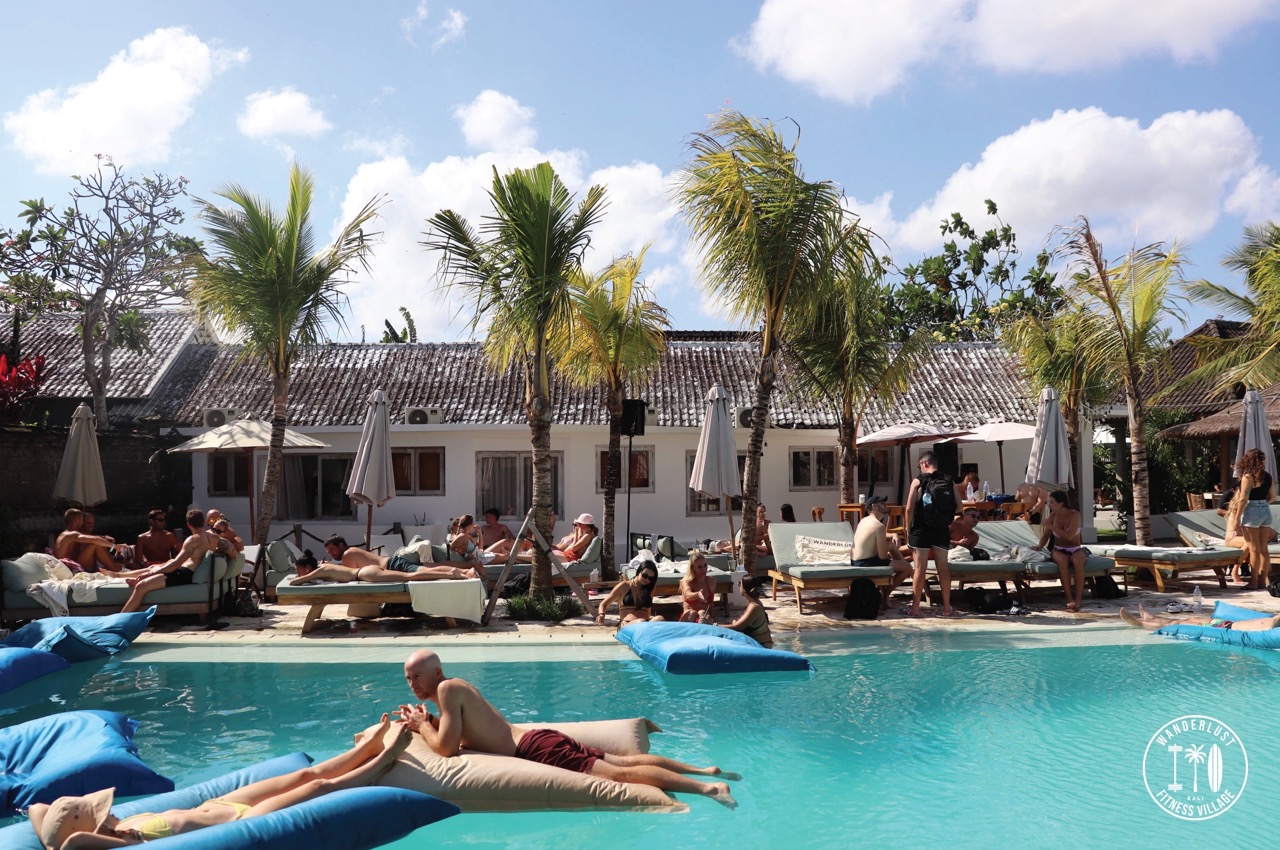 25m Lap Pool & Sun Lounge