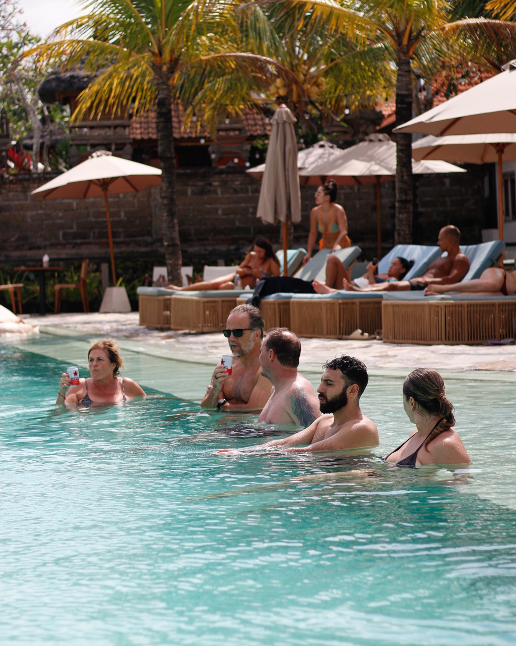 25m Lap Pool & Sun Lounge