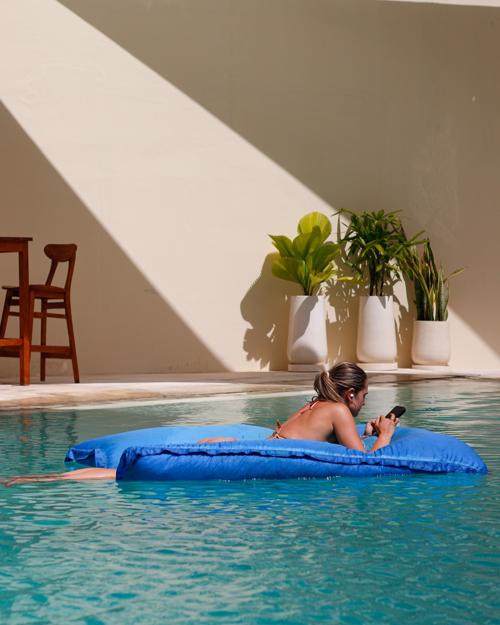 25m Lap Pool & Sun Lounge